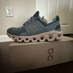 ON Running Women’s Cloudswift Sneakers